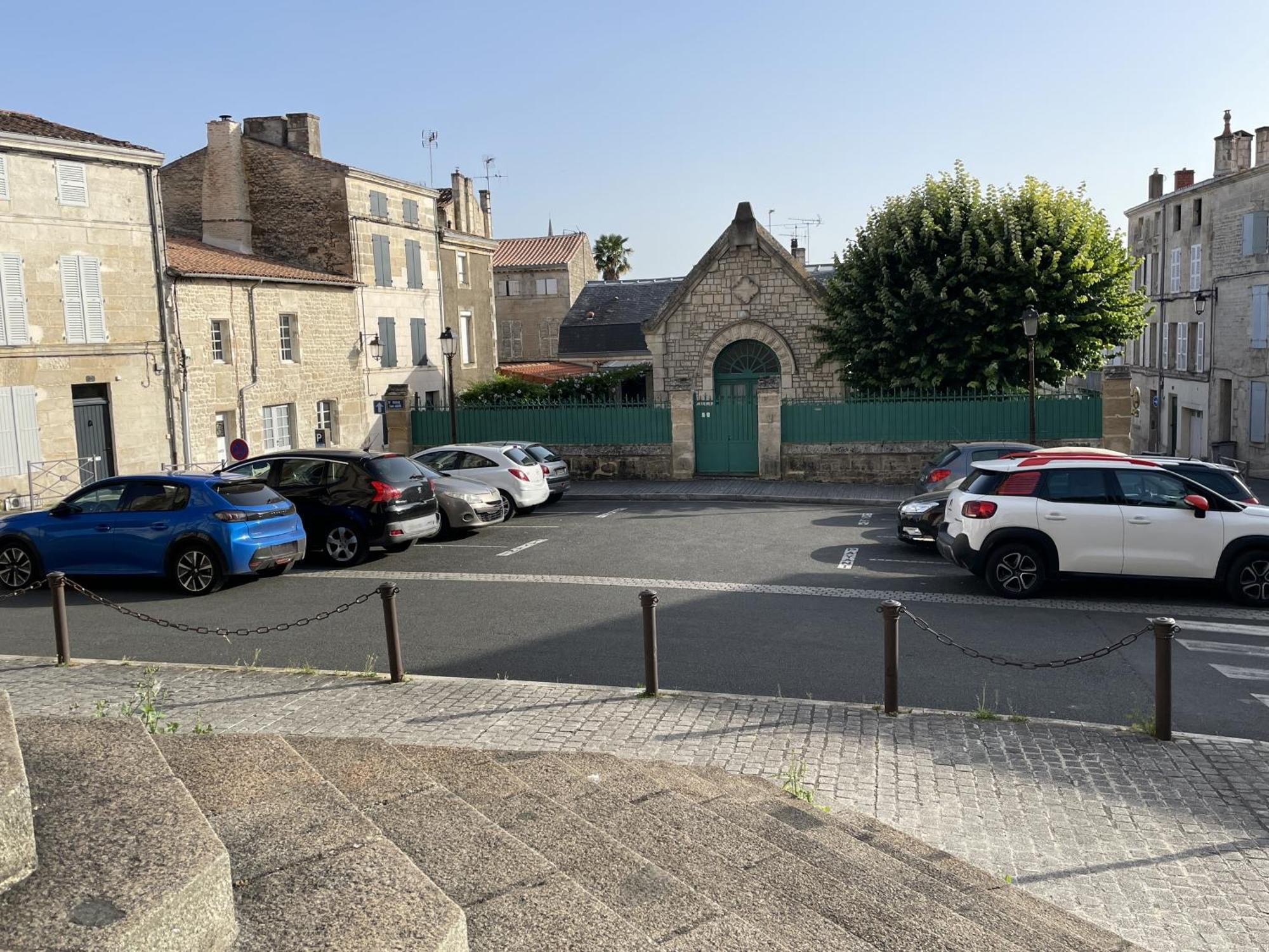 Chez Jean-Yves Et Zoe - Le Saint Andre - Au Calme, Tres Propre, Proche Parkings, Clim Daire Niort Dış mekan fotoğraf